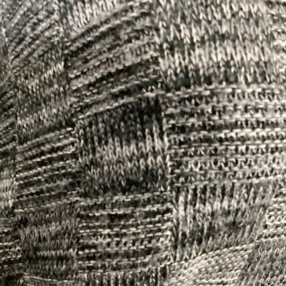 212 NYC Women’s Grey One Button Cardigan Knit LS Checkered Stitching Design - Picture 4 of 5